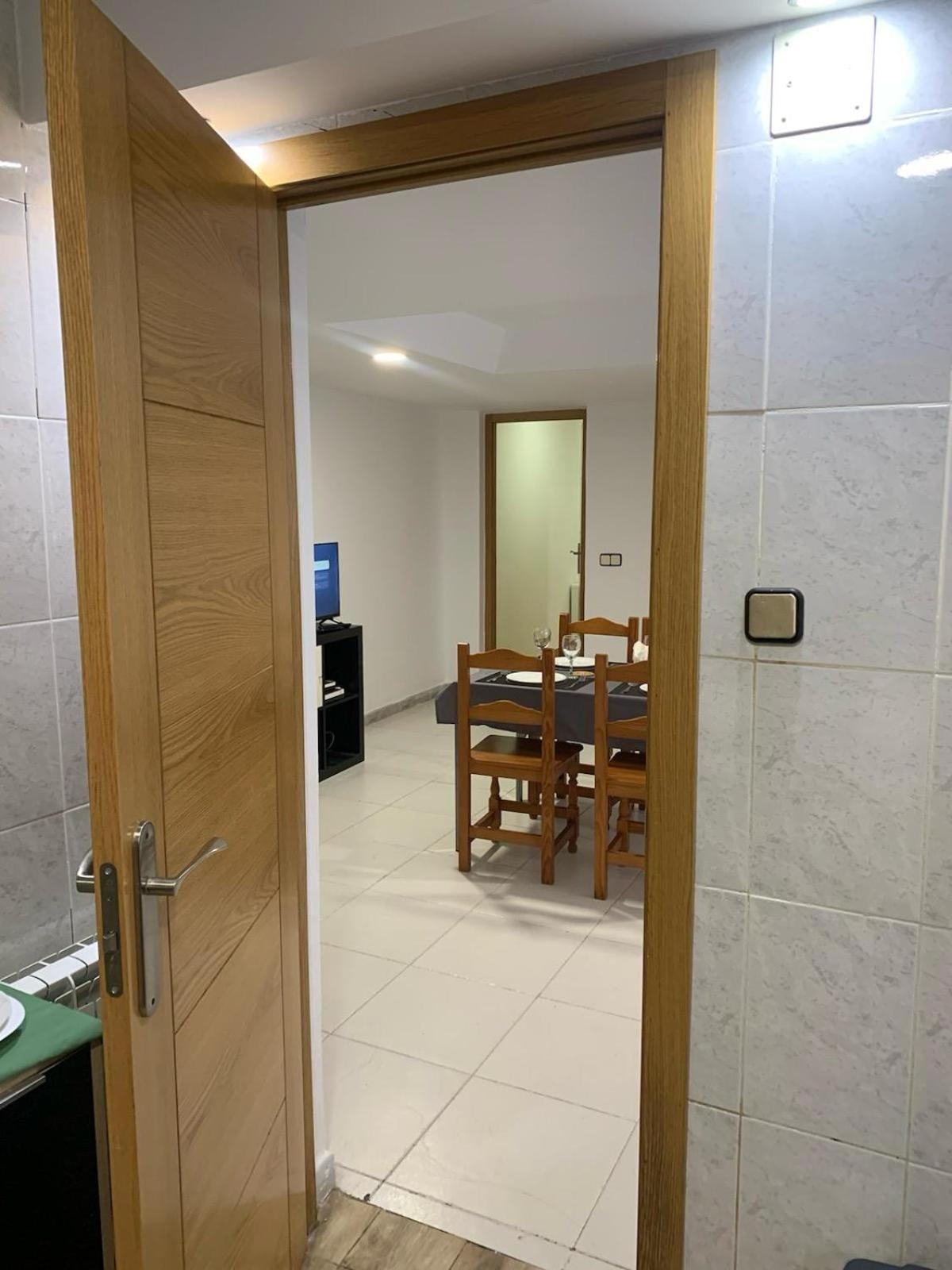 Ferienwohnung Apartamento Completo Para 8 Personas A 5 Minutos Del Aeropuerto E Ifema Madrid Exterior foto