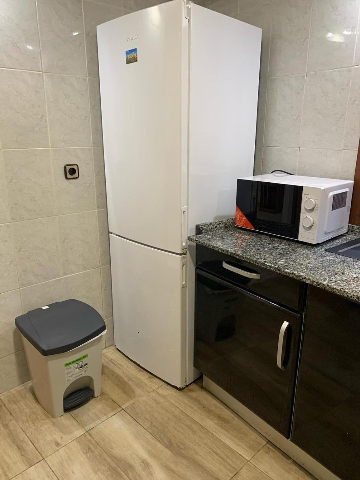 Ferienwohnung Apartamento Completo Para 8 Personas A 5 Minutos Del Aeropuerto E Ifema Madrid Exterior foto